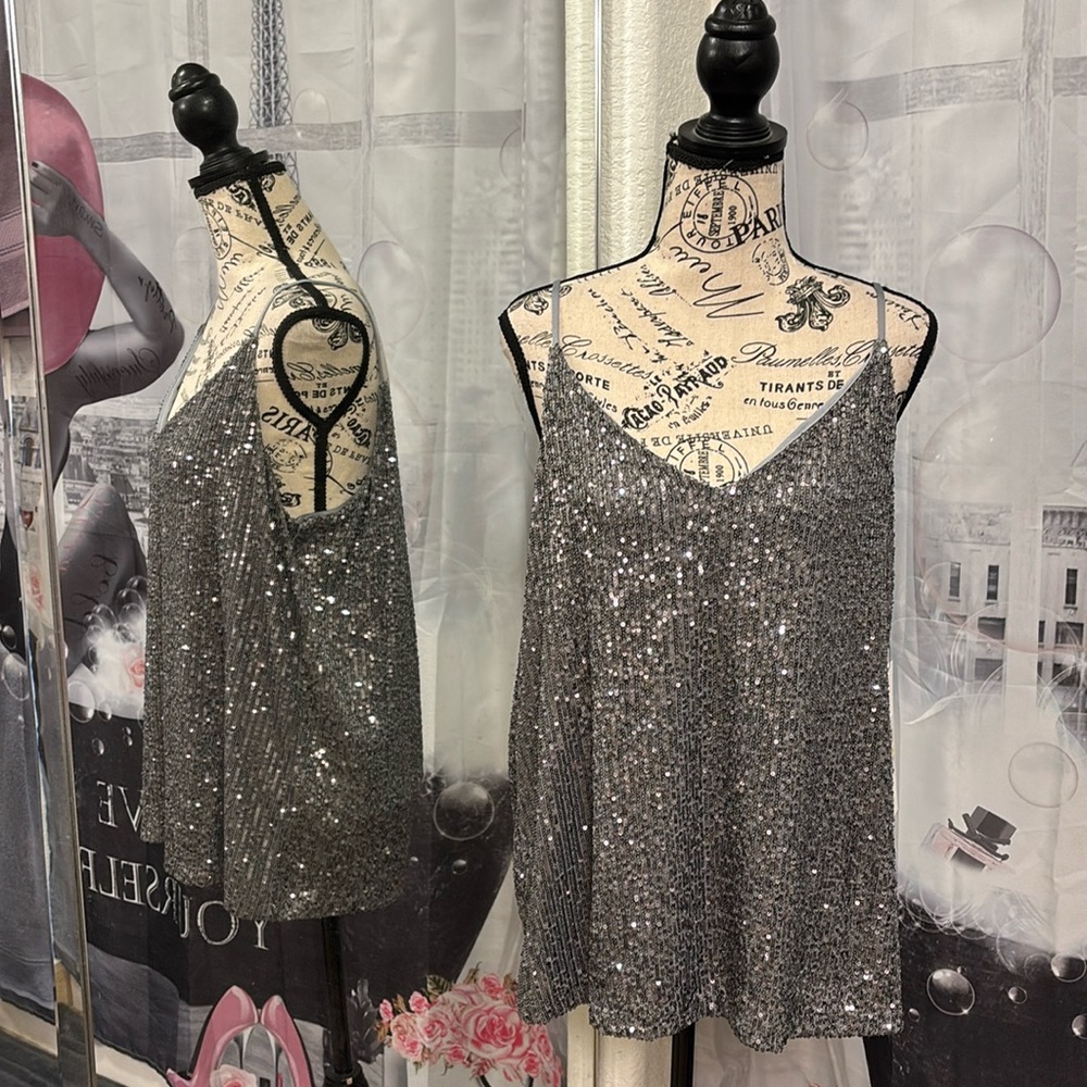 NWT Calvin Klein Silver Sequined Tank Top - Picture 2 of 8